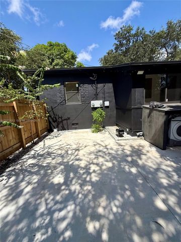 3 NE 70th Street 1, Miami, FL 33138