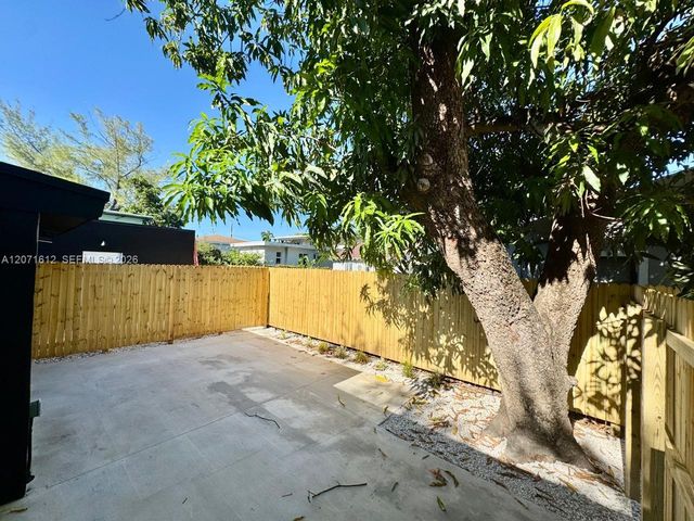 3 NE 70th Street 1, Miami, FL 33138