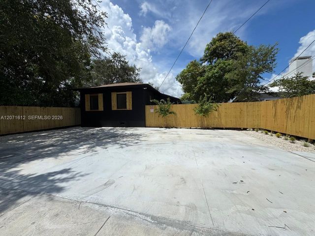 3 NE 70th Street 1, Miami, FL 33138