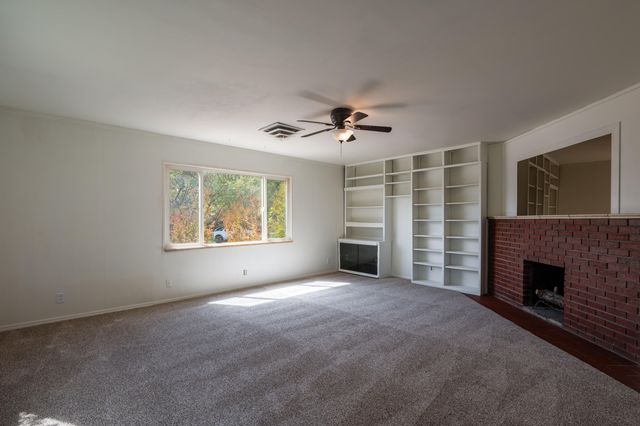 2014 General Somervell Street NE, Albuquerque, NM 87112