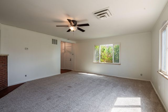 2014 General Somervell Street NE, Albuquerque, NM 87112