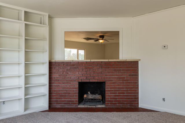 2014 General Somervell Street NE, Albuquerque, NM 87112