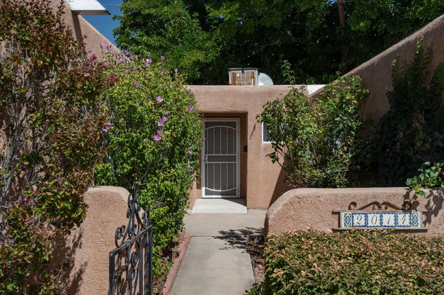 2014 General Somervell Street NE, Albuquerque, NM 87112