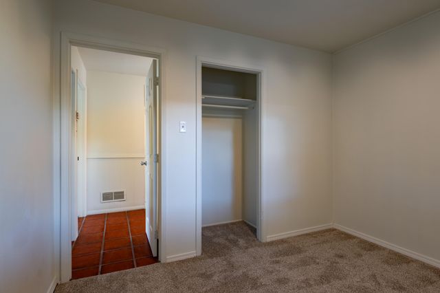 2014 General Somervell Street NE, Albuquerque, NM 87112