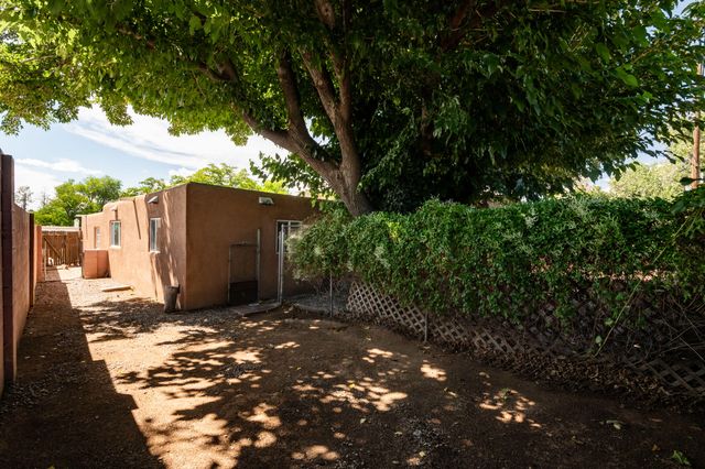 2014 General Somervell Street NE, Albuquerque, NM 87112