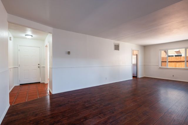 2014 General Somervell Street NE, Albuquerque, NM 87112