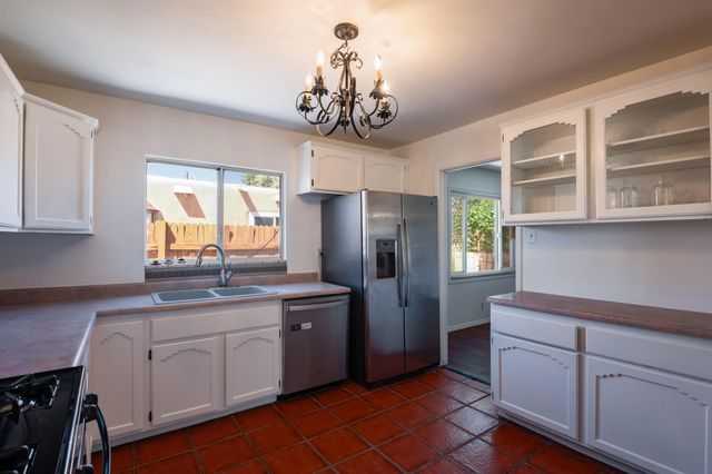 2014 General Somervell Street NE, Albuquerque, NM 87112