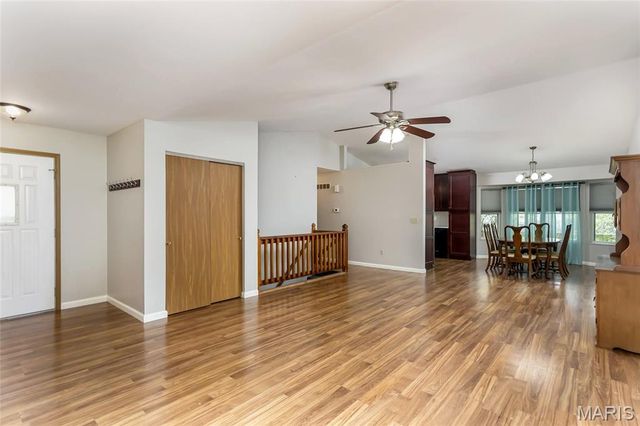 6131 Barrington Oaks Drive, Cedar Hill, MO 63016