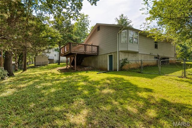 6131 Barrington Oaks Drive, Cedar Hill, MO 63016