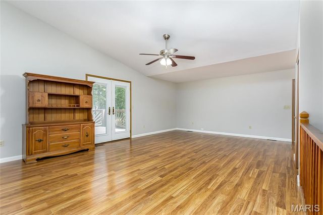 6131 Barrington Oaks Drive, Cedar Hill, MO 63016