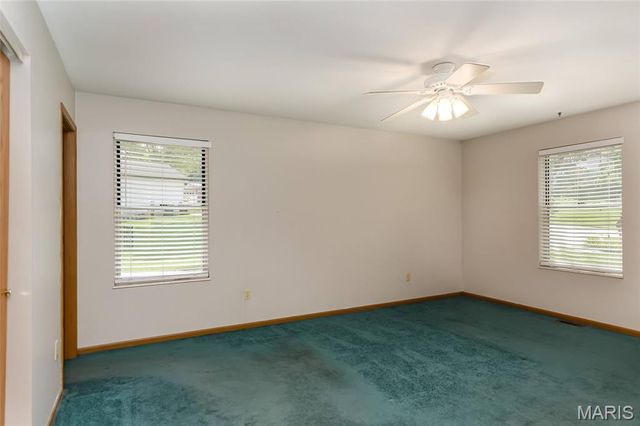 6131 Barrington Oaks Drive, Cedar Hill, MO 63016
