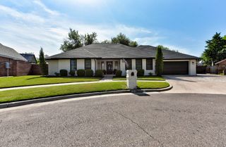 1001 Fountain Gate Circle, Norman, OK 73072