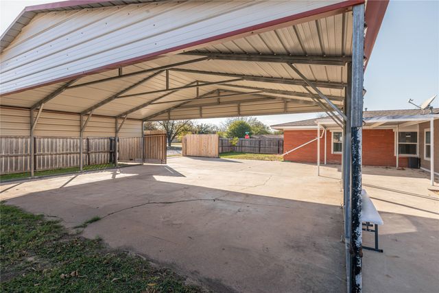 2165 S Willis Street, Abilene, TX 79605