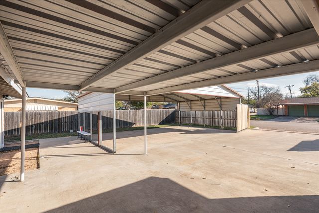 2165 S Willis Street, Abilene, TX 79605