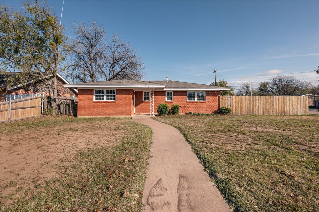 2165 S Willis Street, Abilene, TX 79605