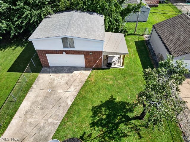 305 E 329th Street, Willowick, OH 44095