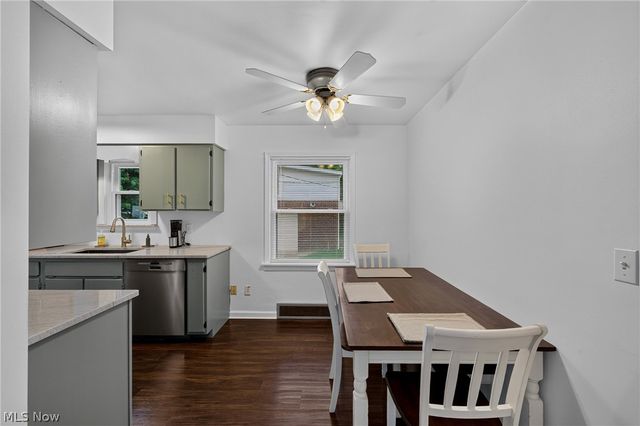 305 E 329th Street, Willowick, OH 44095