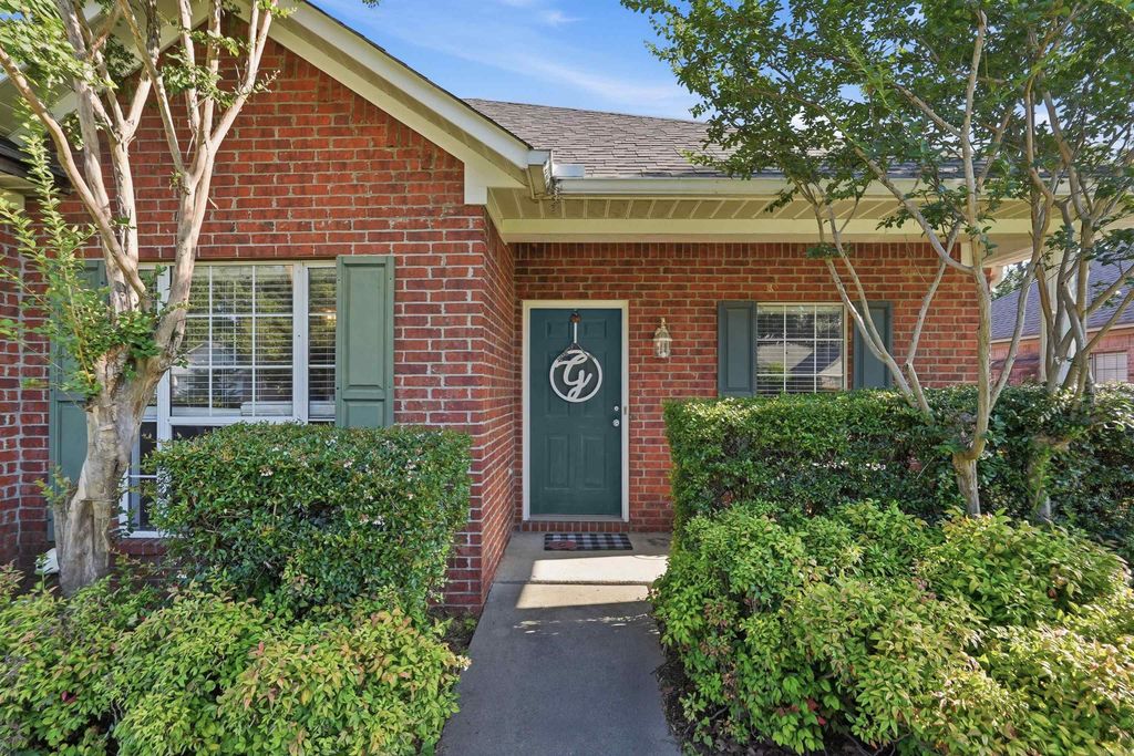 2150 Dillard Dr, Conway, AR 72034