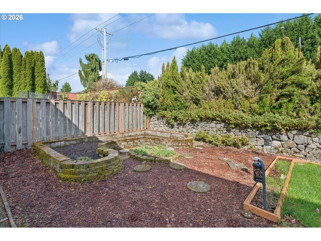 14571 Nw WERNER Ln, Portland, OR 97229