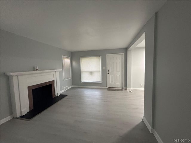 3693 Somerset Avenue, Detroit, MI 48224