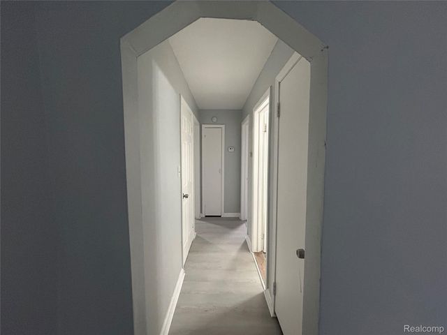 3693 Somerset Avenue, Detroit, MI 48224