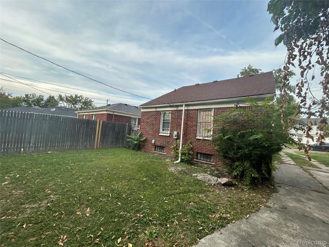 3693 Somerset Avenue, Detroit, MI 48224