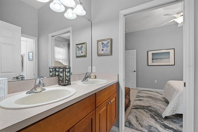 1124 HIDDEN BLUFF, Clermont, FL 34711