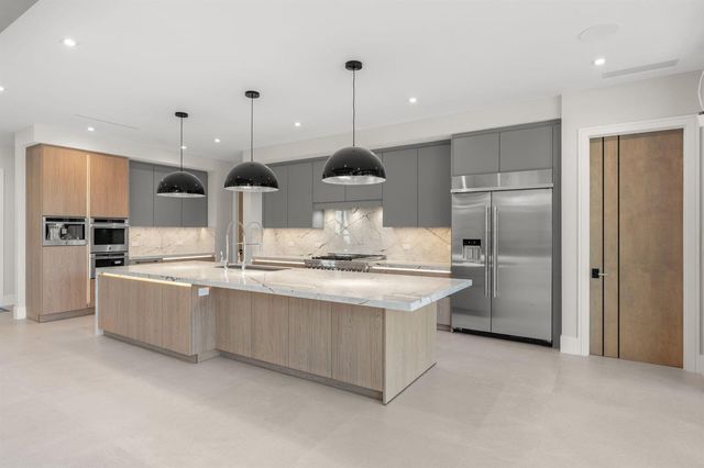 2839 NE 26th Place, Fort Lauderdale, FL 33306