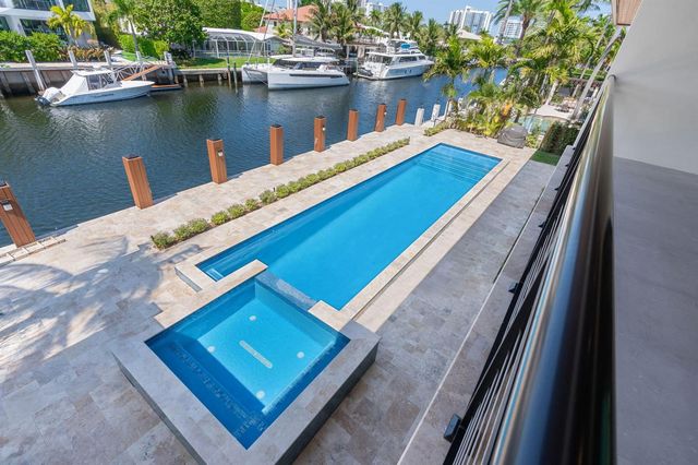 2839 NE 26th Place, Fort Lauderdale, FL 33306
