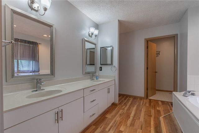 6584 Stillcrest Way, Butler Twp, OH 45414