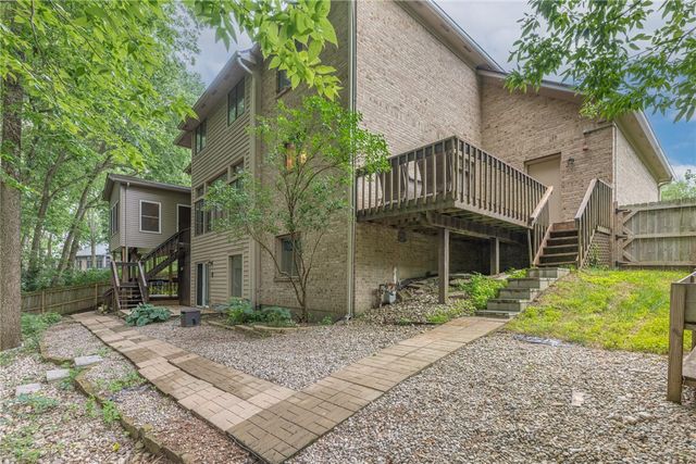 6584 Stillcrest Way, Butler Twp, OH 45414