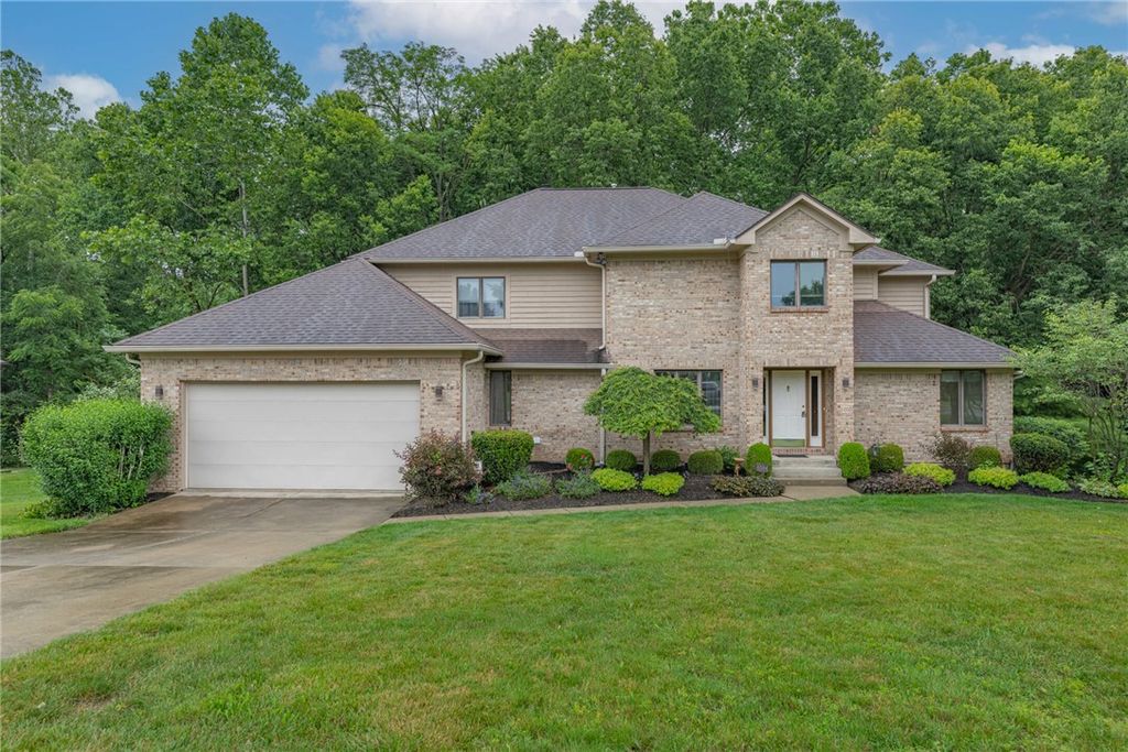 6584 Stillcrest Way, Butler Twp, OH 45414
