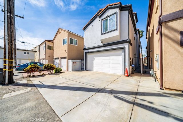 116 11th, Huntington Beach, CA 92648