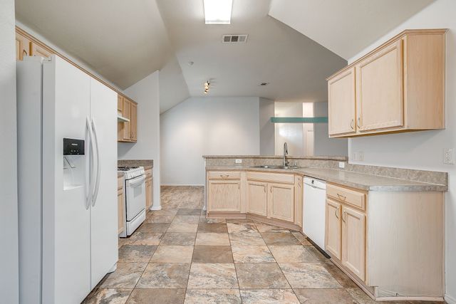 1201 Eastwick Drive, Arlington, TX 76002