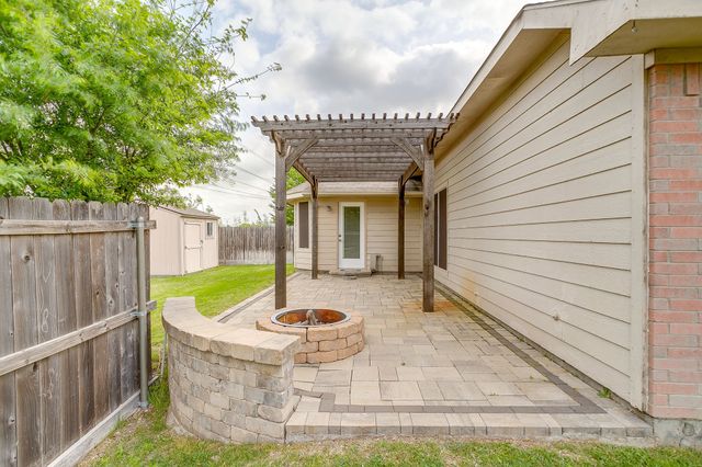 1201 Eastwick Drive, Arlington, TX 76002