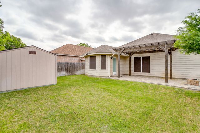 1201 Eastwick Drive, Arlington, TX 76002