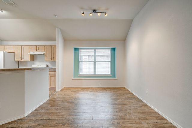 1201 Eastwick Drive, Arlington, TX 76002