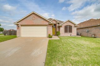 1201 Eastwick Drive, Arlington, TX 76002