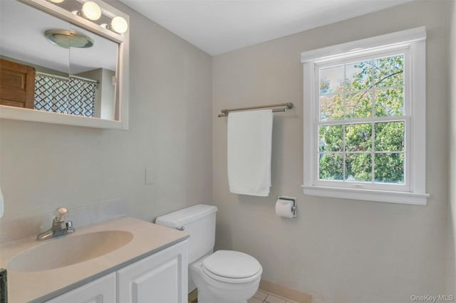 305 S Barry Avenue, Mamaroneck, NY 10543