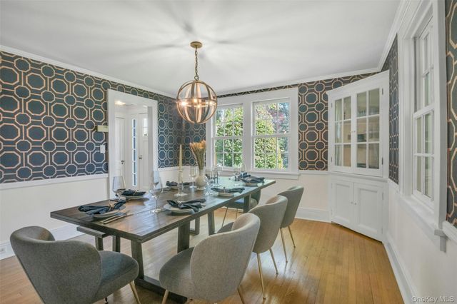 305 S Barry Avenue, Mamaroneck, NY 10543