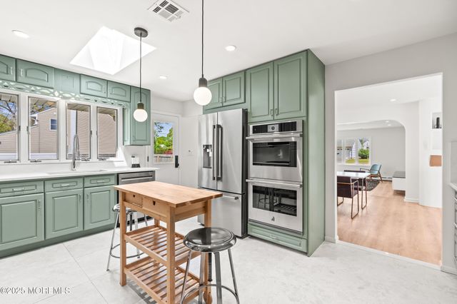 1 Wilson Avenue, Oakhurst, NJ 07755