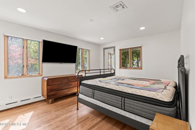 1 Wilson Avenue, Oakhurst, NJ 07755