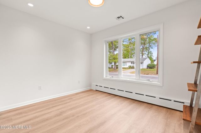 1 Wilson Avenue, Oakhurst, NJ 07755