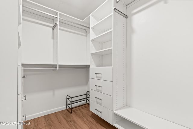 1 Wilson Avenue, Oakhurst, NJ 07755