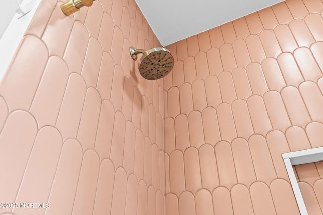 1 Wilson Avenue, Oakhurst, NJ 07755