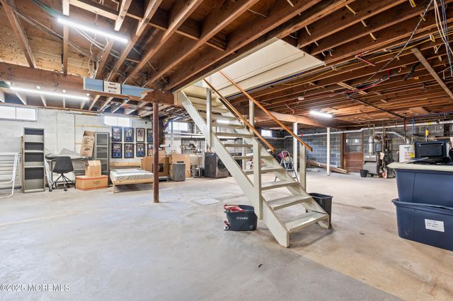 1 Wilson Avenue, Oakhurst, NJ 07755