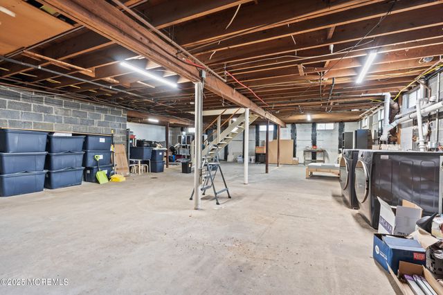 1 Wilson Avenue, Oakhurst, NJ 07755