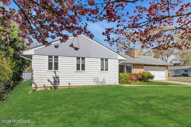 1 Wilson Avenue, Oakhurst, NJ 07755