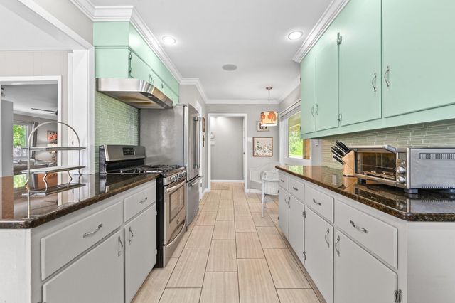 5600 Oak BLVD S, Austin, TX 78735