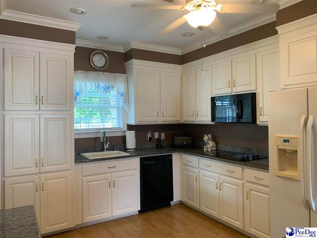 928 Charlestowne Blvd, Florence, SC 29505
